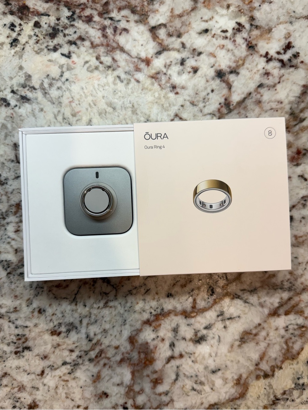 Oura Ring — Gold, Complete set with charger and chord